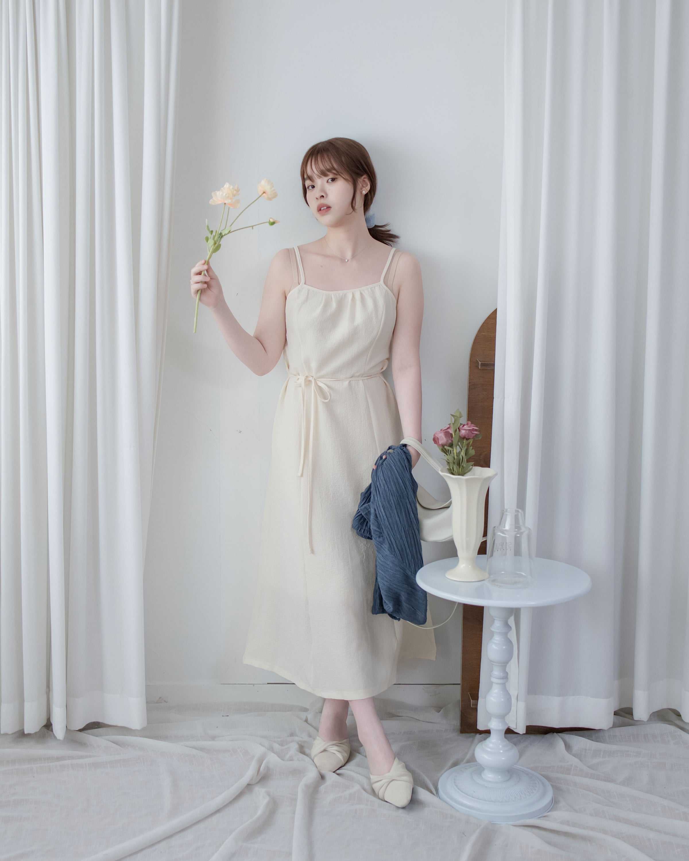 Dora Dress 前後細節領口修腰吊帶連身裙/ DS1091 (pre-order)