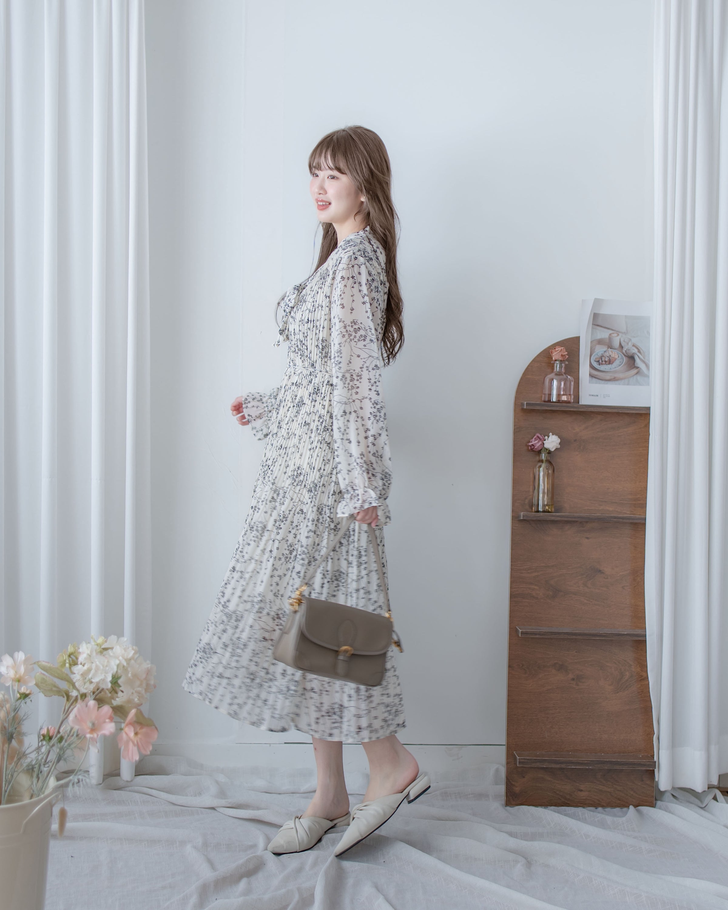 Branches Scarf Pleated Dress 絲帶花枝雙寬度褶紋修腰長裙/ DS1090