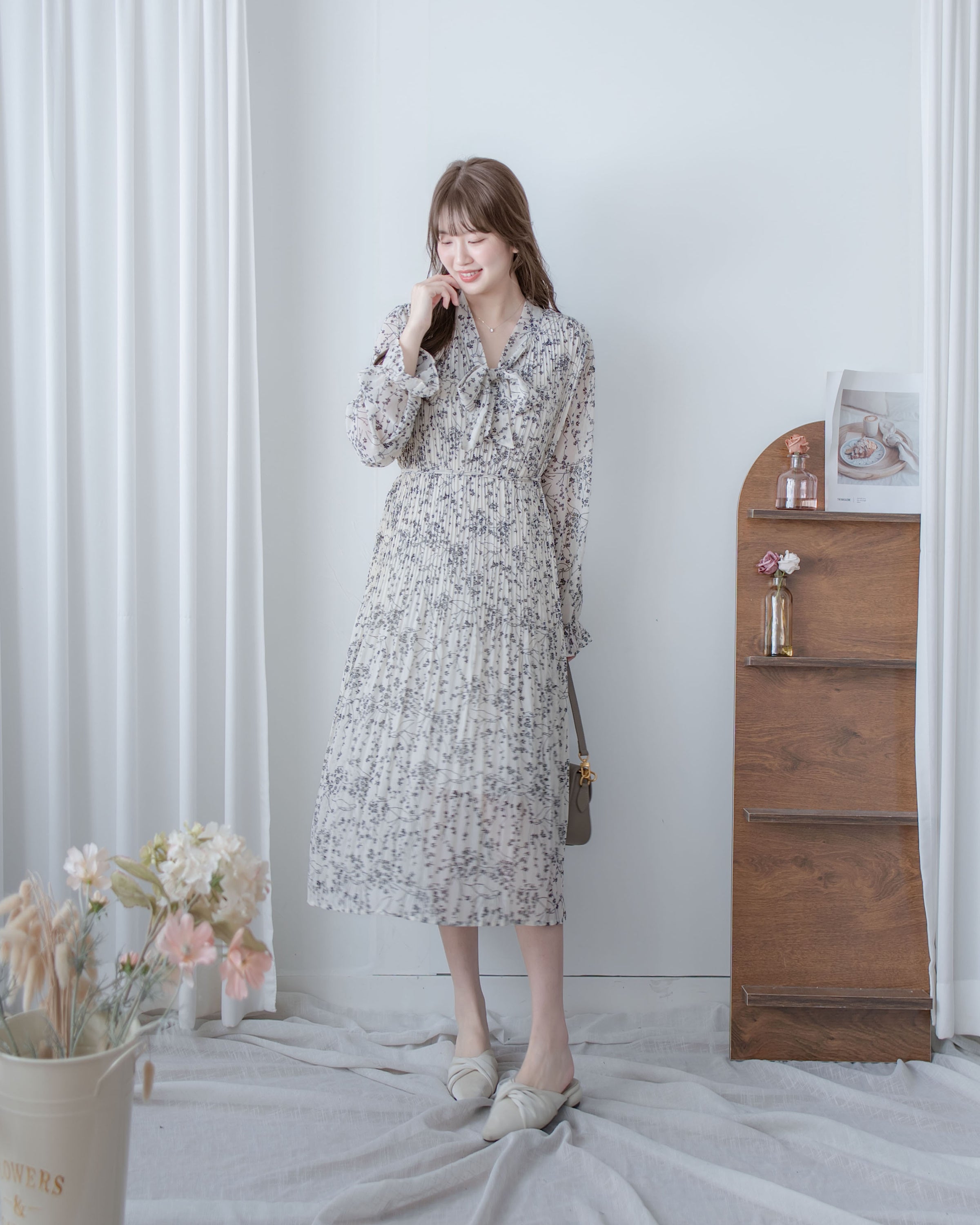 Branches Scarf Pleated Dress 絲帶花枝雙寬度褶紋修腰長裙/ DS1090