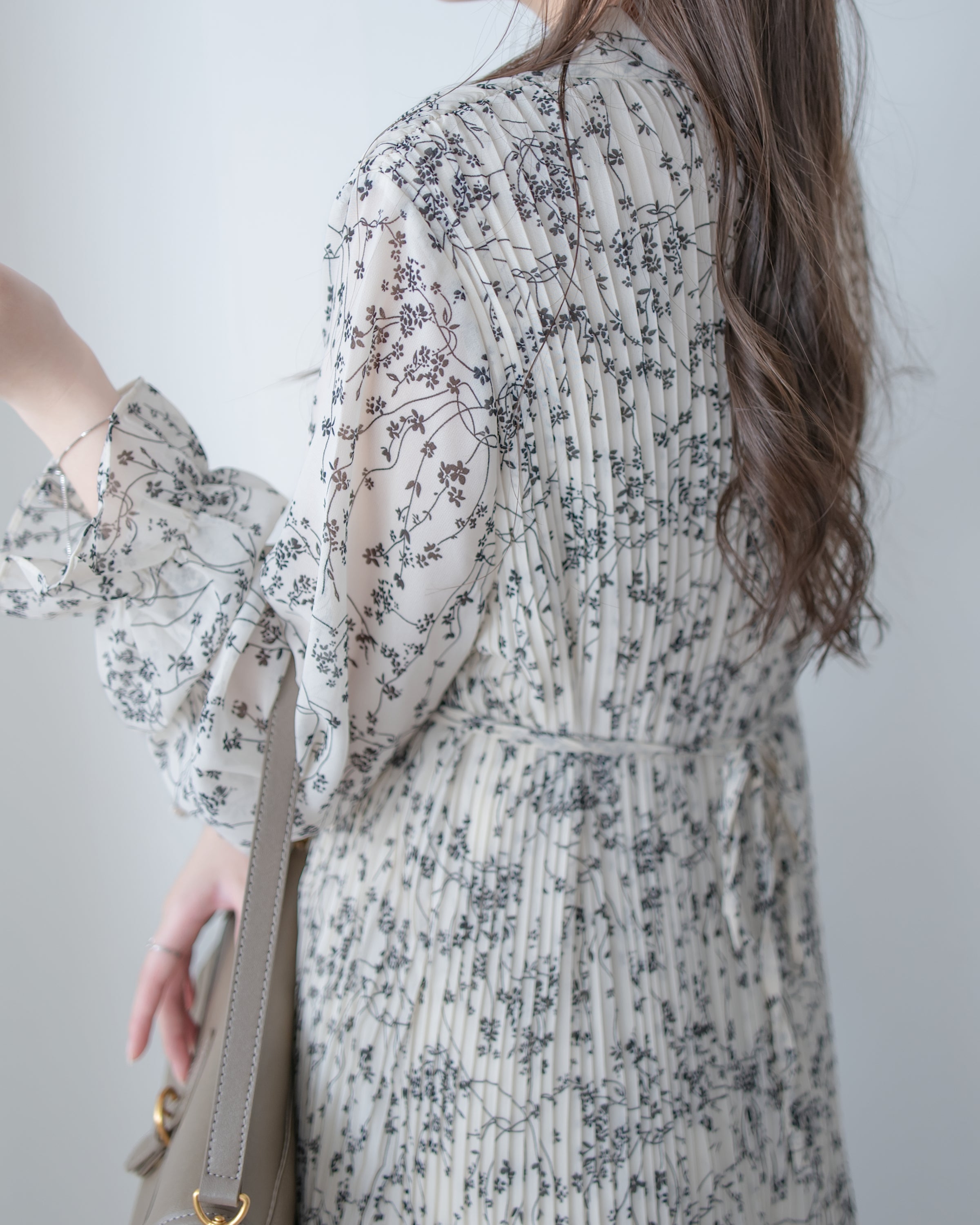 Branches Scarf Pleated Dress 絲帶花枝雙寬度褶紋修腰長裙/ DS1090