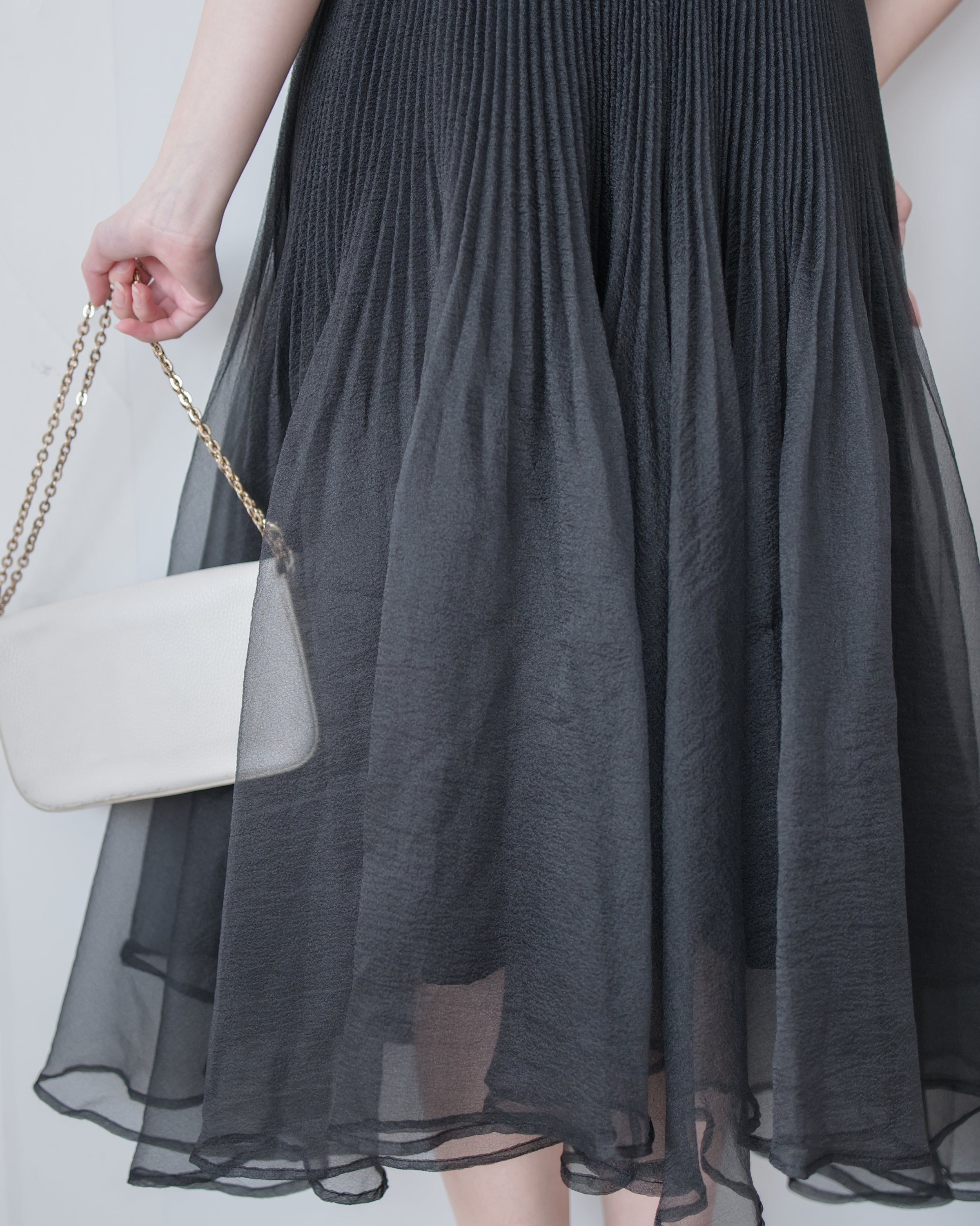 Asymmetric Veil Skirt 彈性腰身不規則層次紗裙/ SK8935