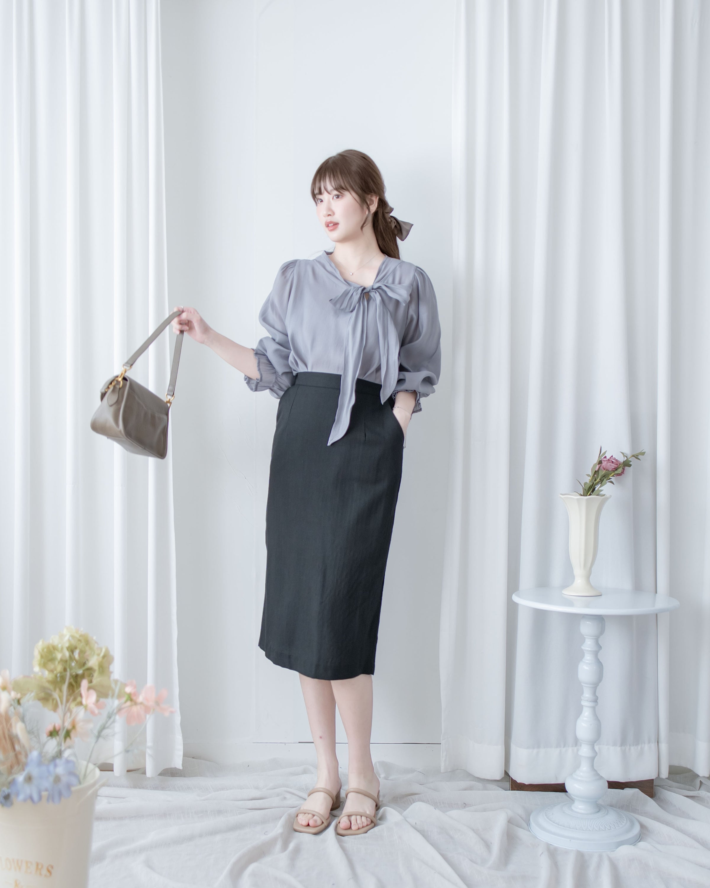 Striped H-Line Skirt 低調條紋後開叉顯瘦H型半裙 / SK8934