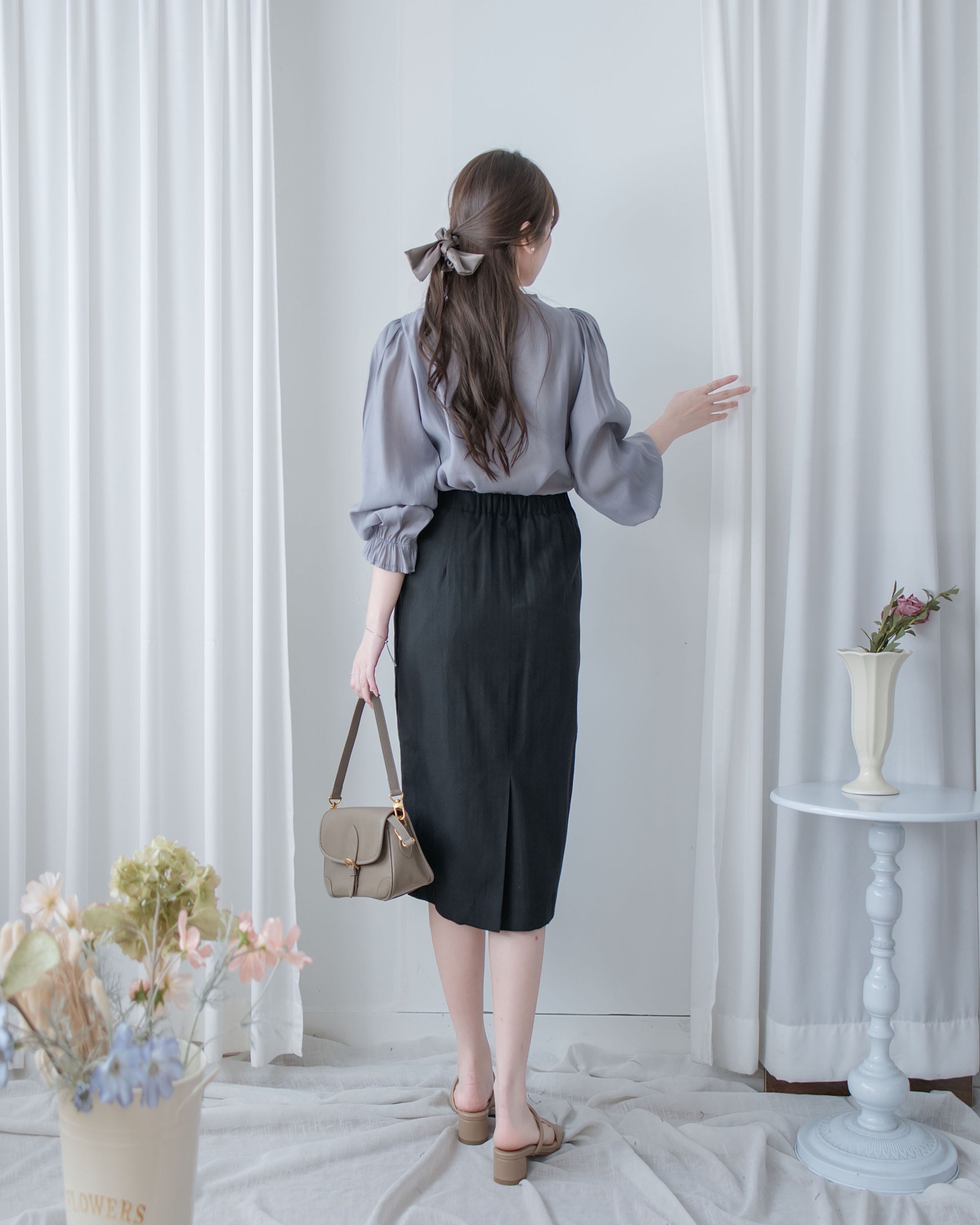 Striped H-Line Skirt 低調條紋後開叉顯瘦H型半裙 / SK8934