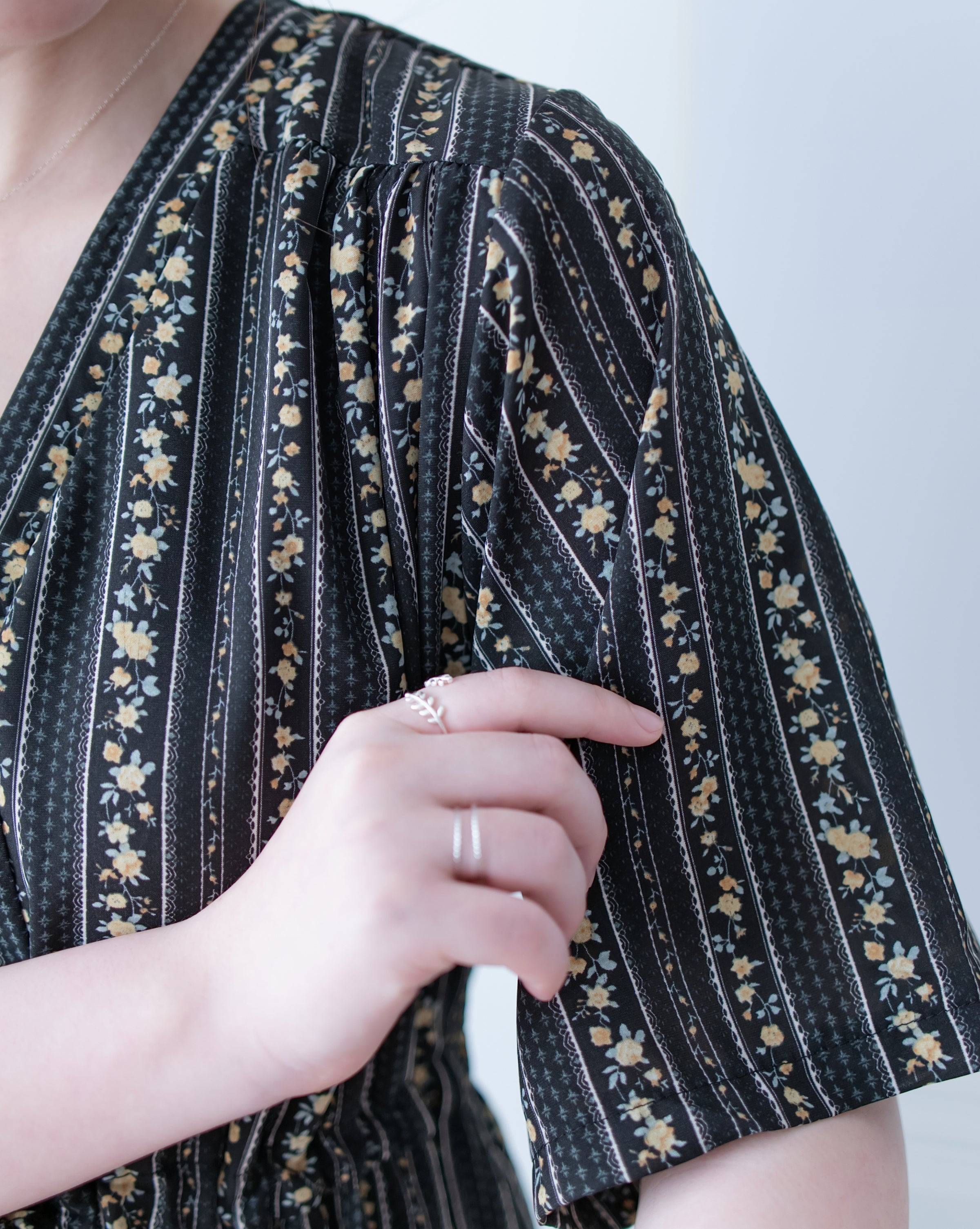 French Patterned Dress
 法式防皺直條紋印花連身裙/ DS1093