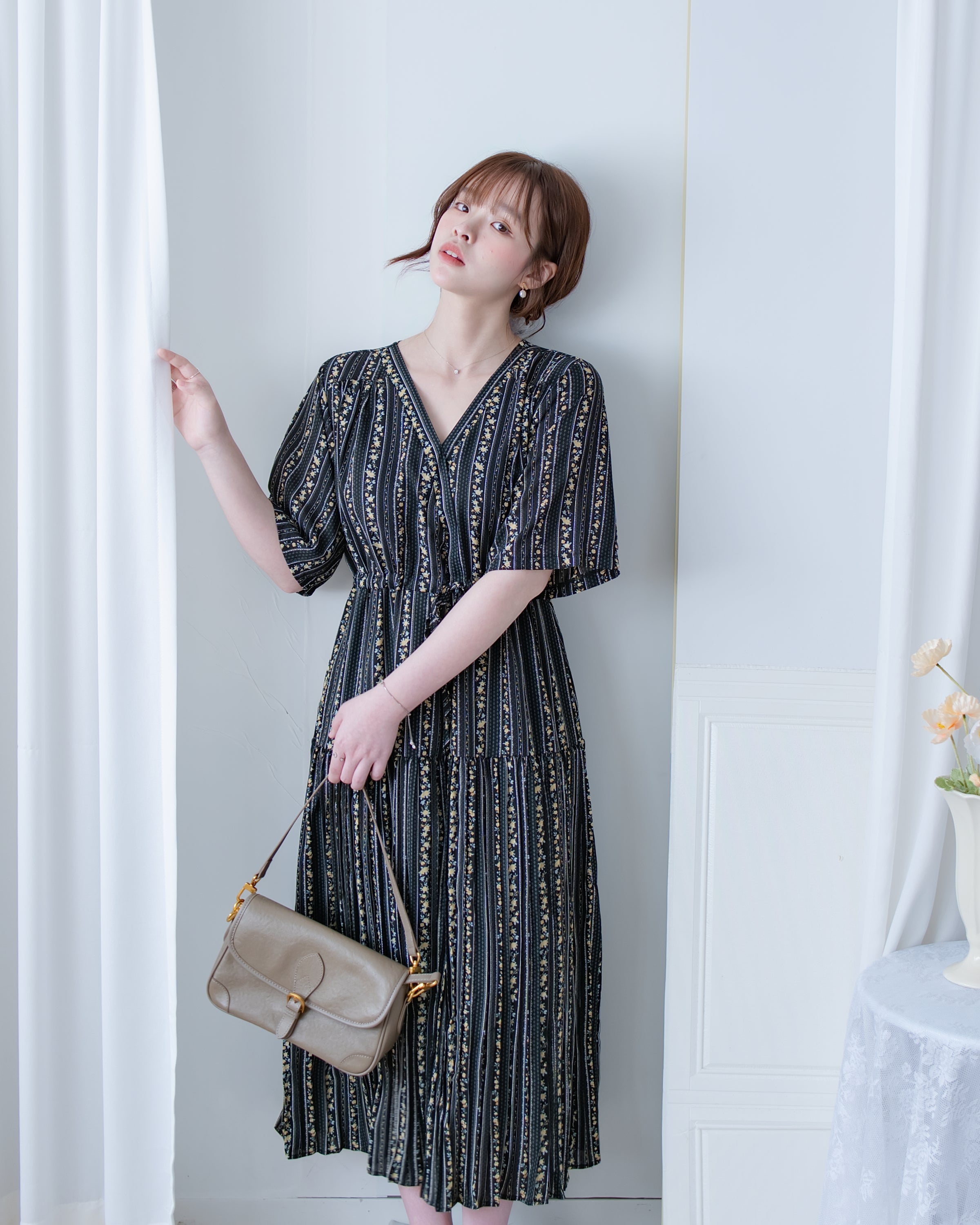 French Patterned Dress
 法式防皺直條紋印花連身裙/ DS1093