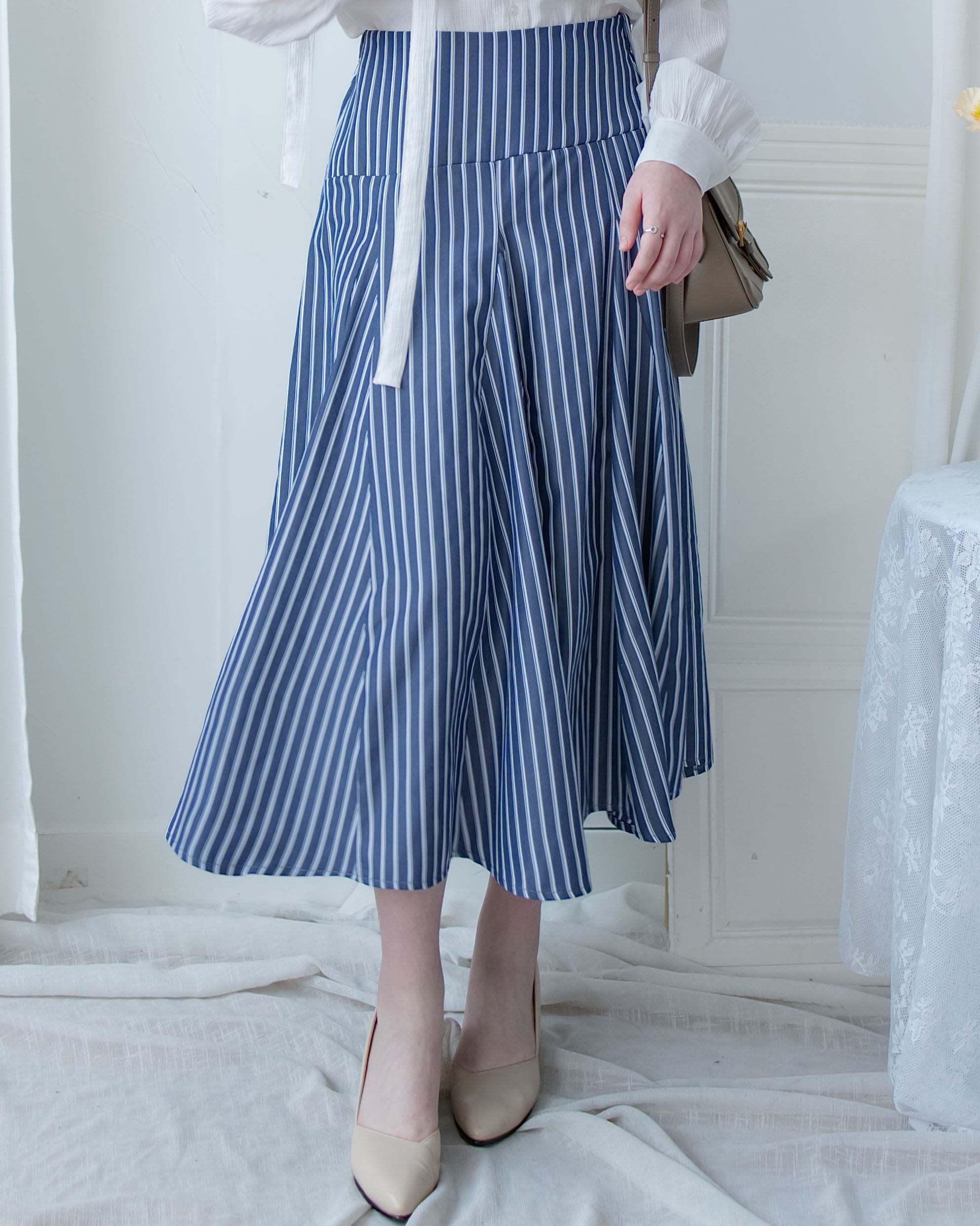 Blue Striped Skirt 法藍色細條紋腰間微修傘裙/ SK8937