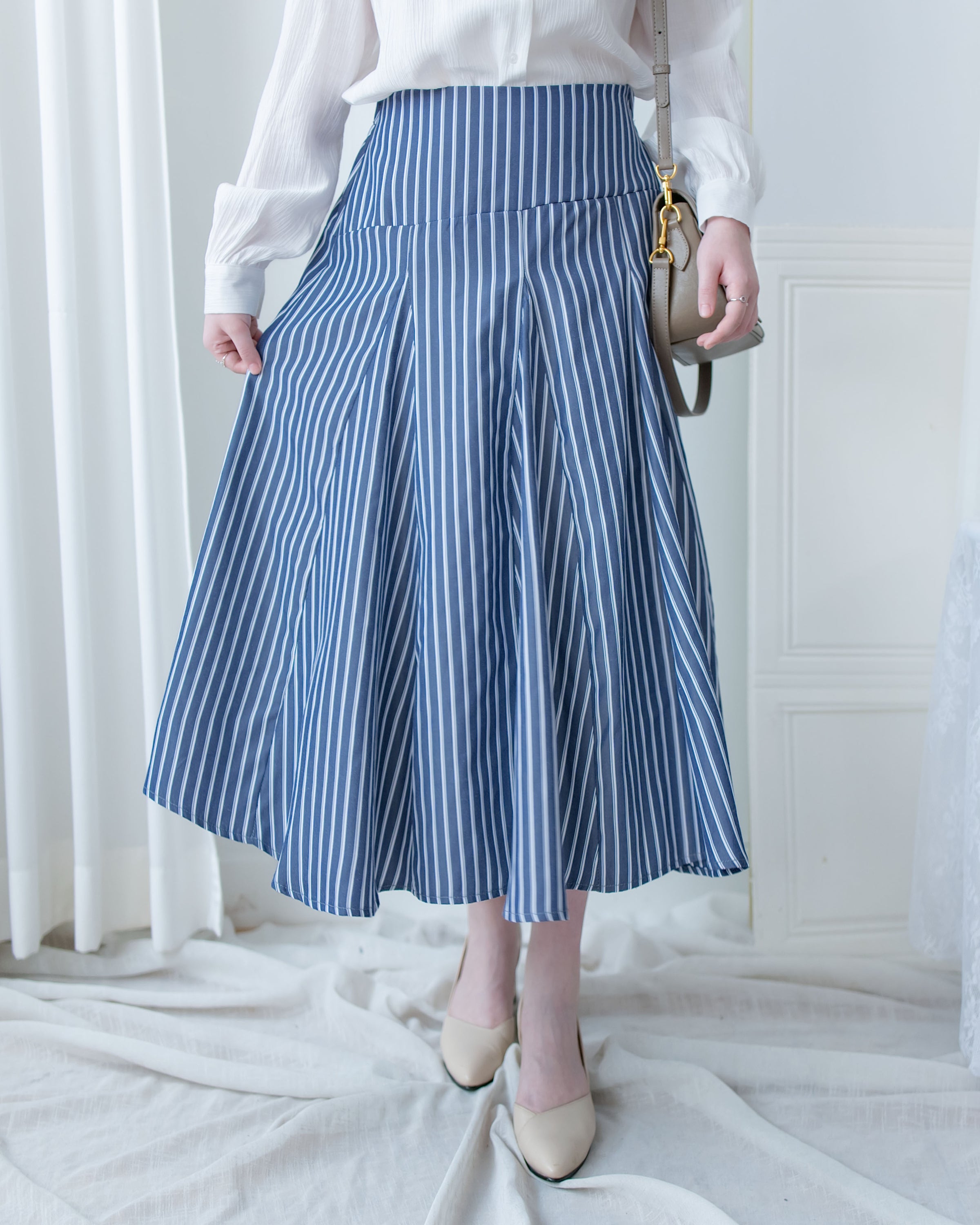 Blue Striped Skirt 法藍色細條紋腰間微修傘裙/ SK8937
