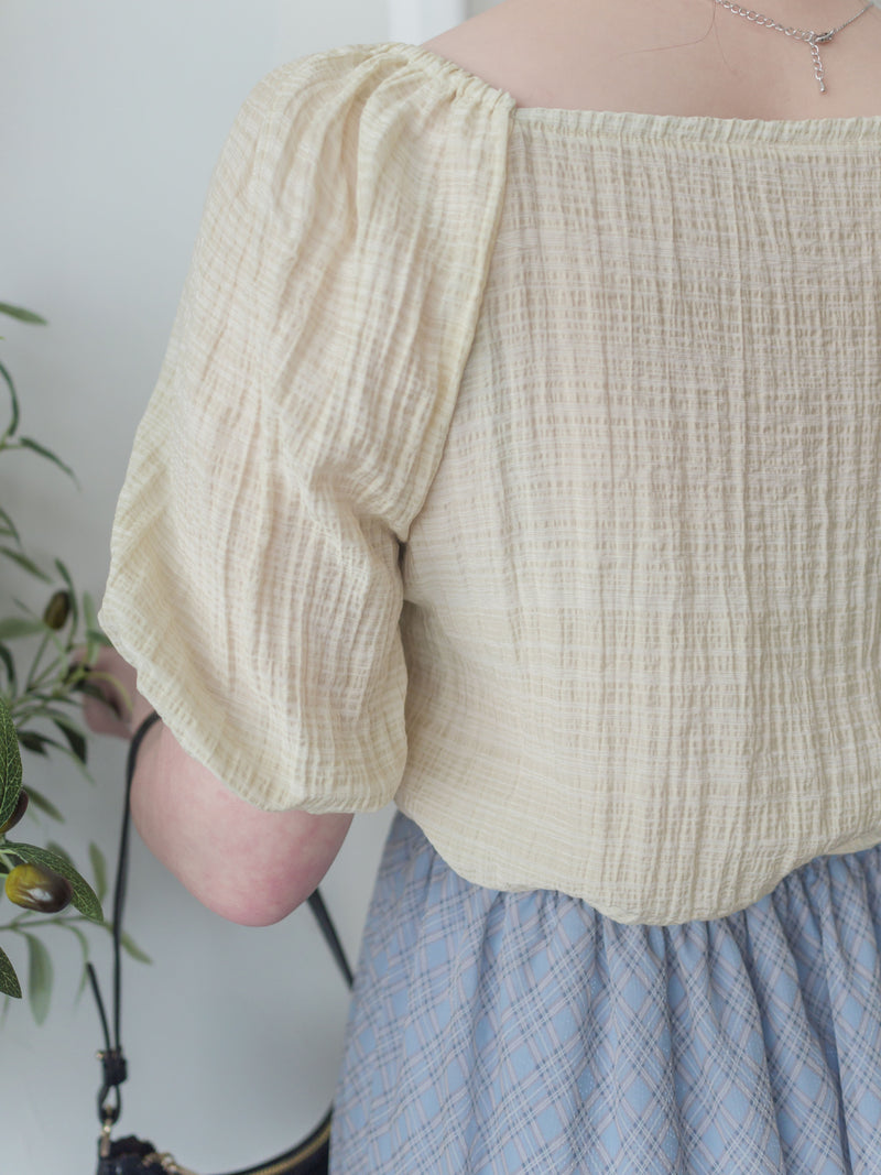 Collar blouse 小特別設計領口上衣/ BU9106