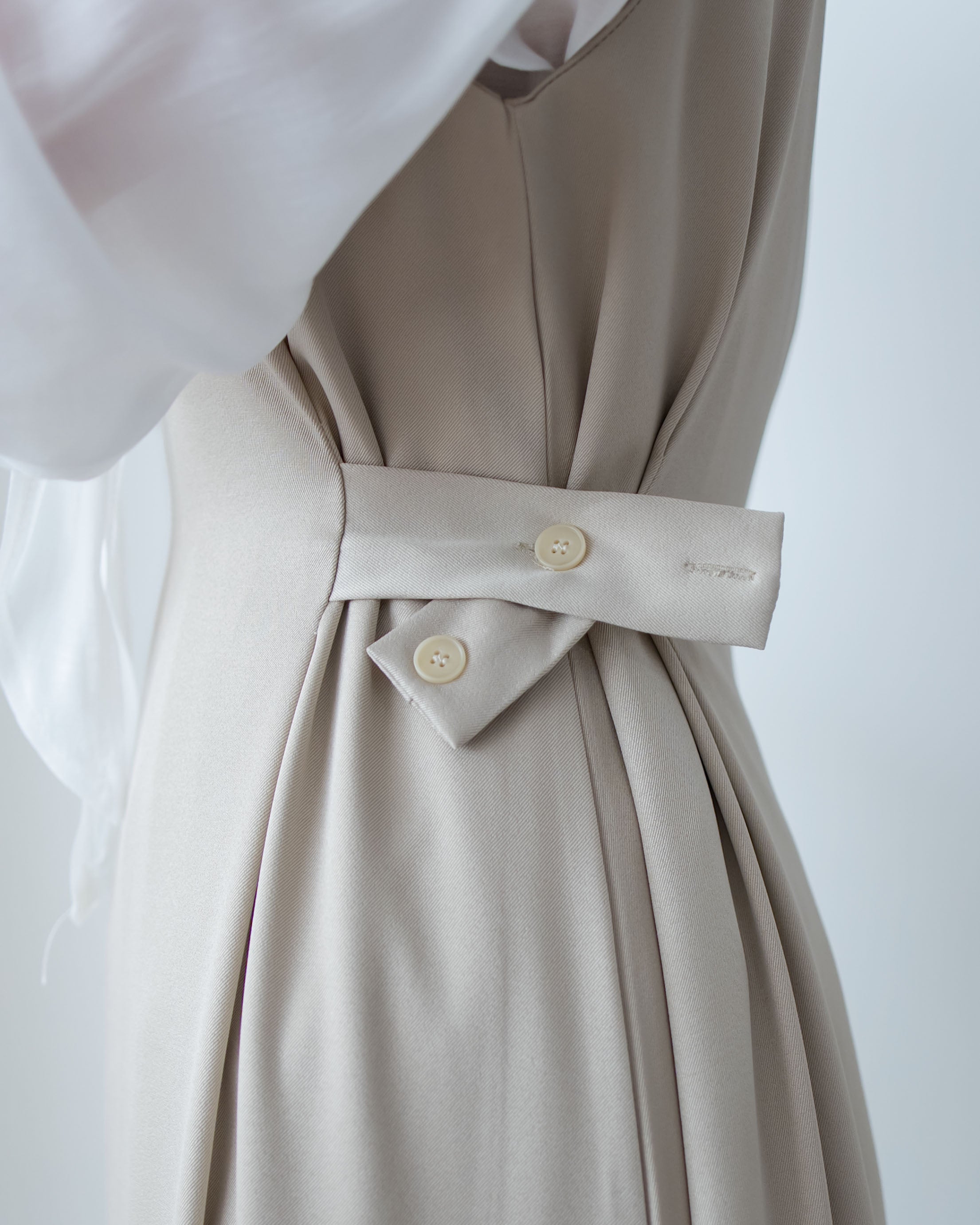 Button Waist Dress 輕復古雙鈕扣修腰背心裙/ DS1102