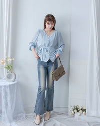 Cloud Touch Blouse 雲朵紋理輕薄v領襯衫/ BU9139