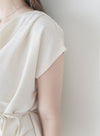 Beige Belt Blouse 高質感素色設計腰帶上衣 / TP9165