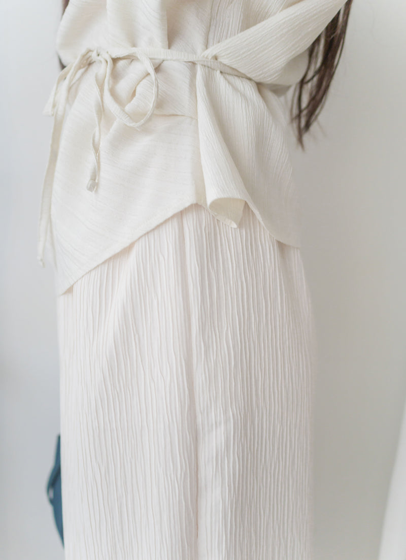 Beige Belt Blouse 高質感素色設計腰帶上衣 / TP9165