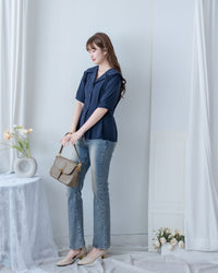 Pleated Waist Blouse 顯白深藍精緻鈕扣翻領修腰上衣/ BU9138