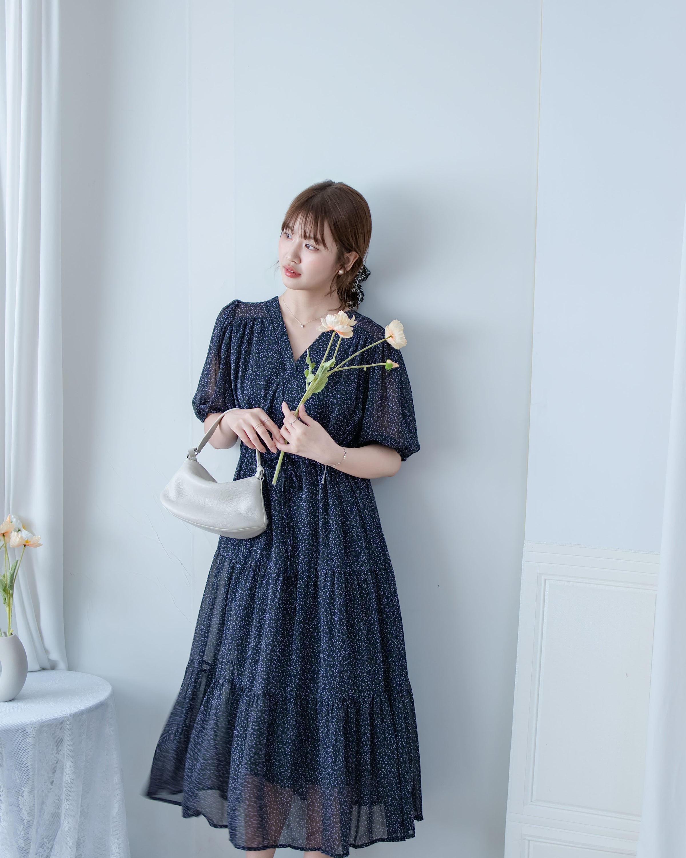 Glass Floral Dress 琉璃光感精緻小碎花連身裙/ DS1099