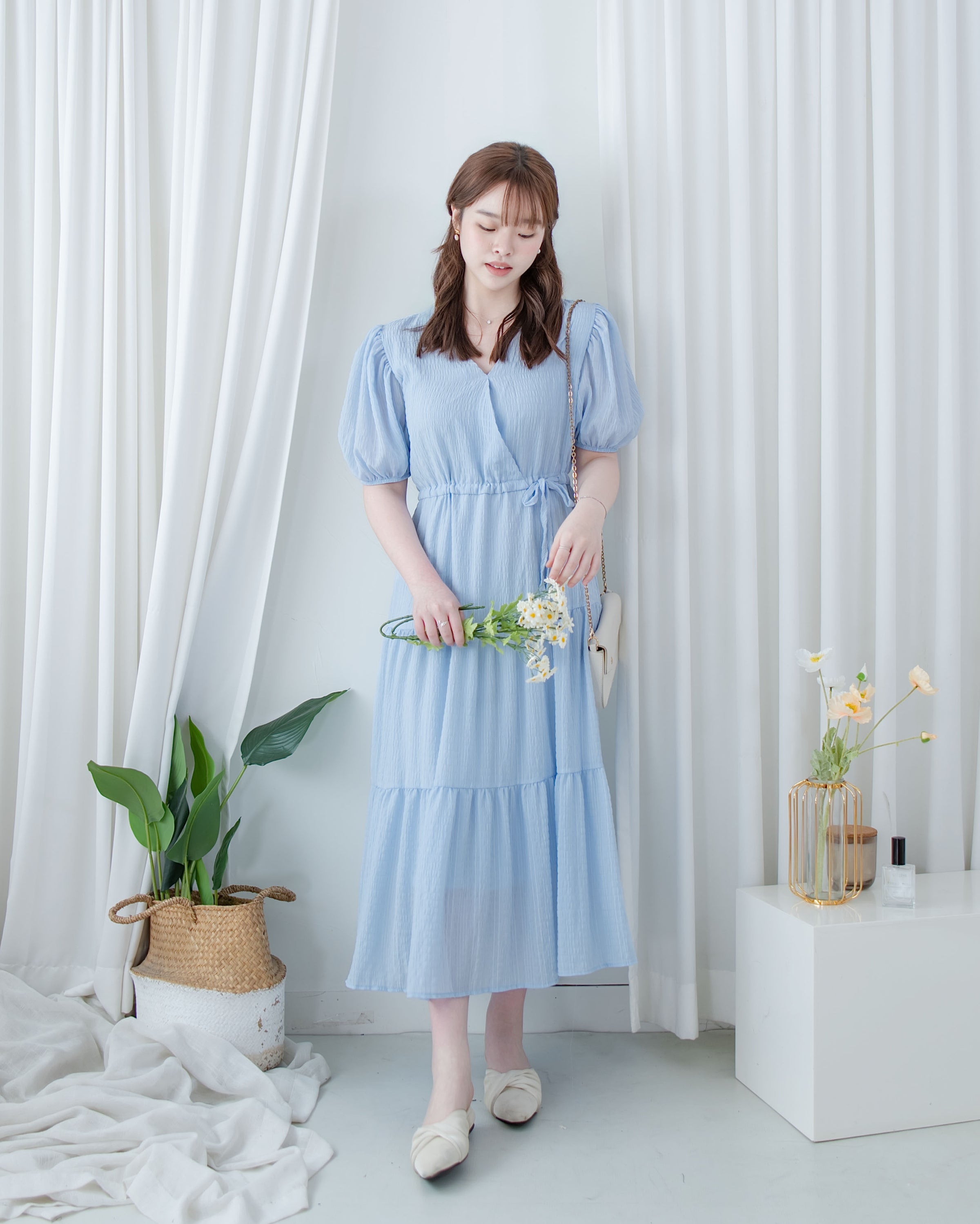 [ 限時重開訂購🕣 ] Secret Check Dress 質感暗格疊領側修腰連身裙 / DS1103