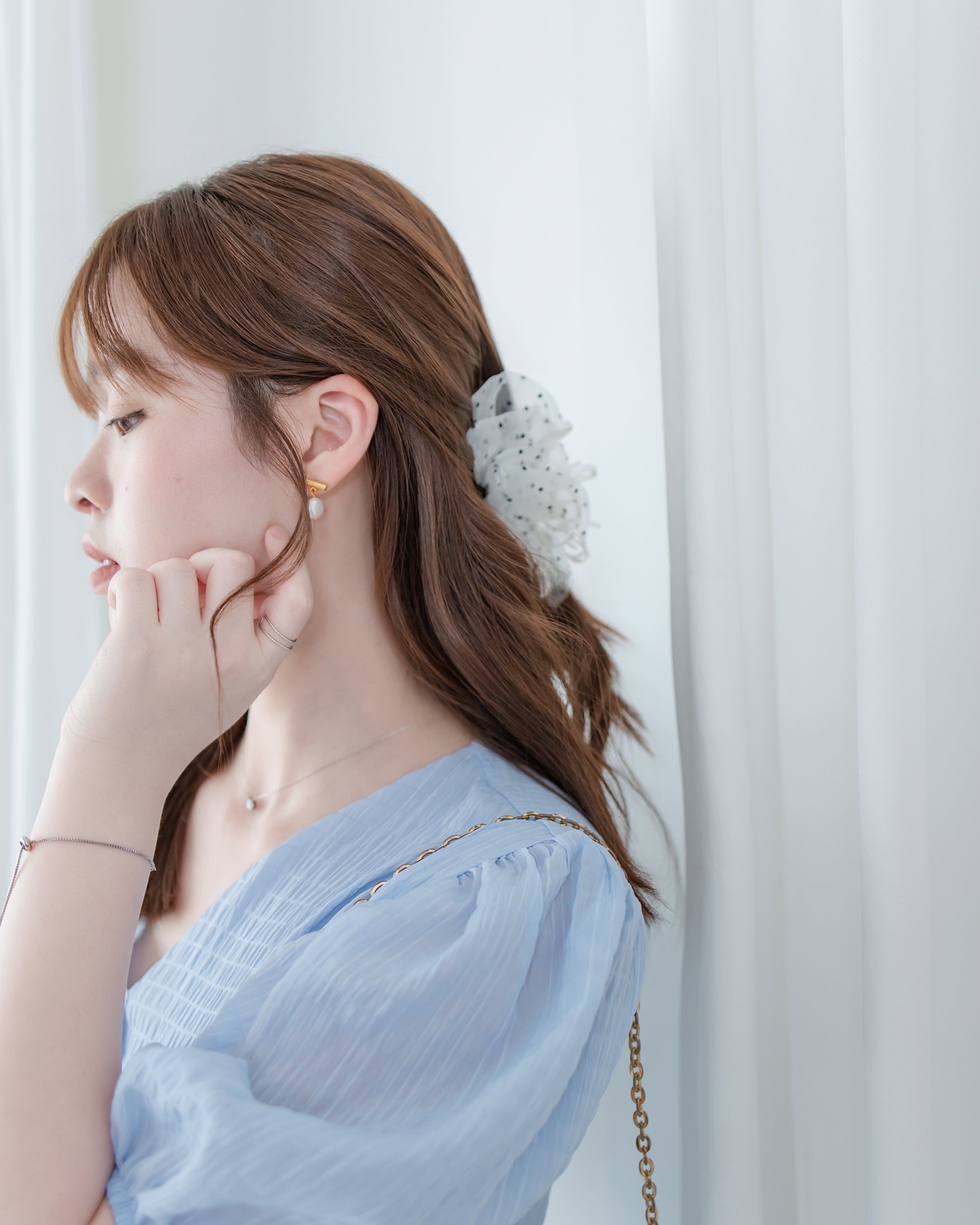 Gold Bar Pearl Earrings/ ER8341