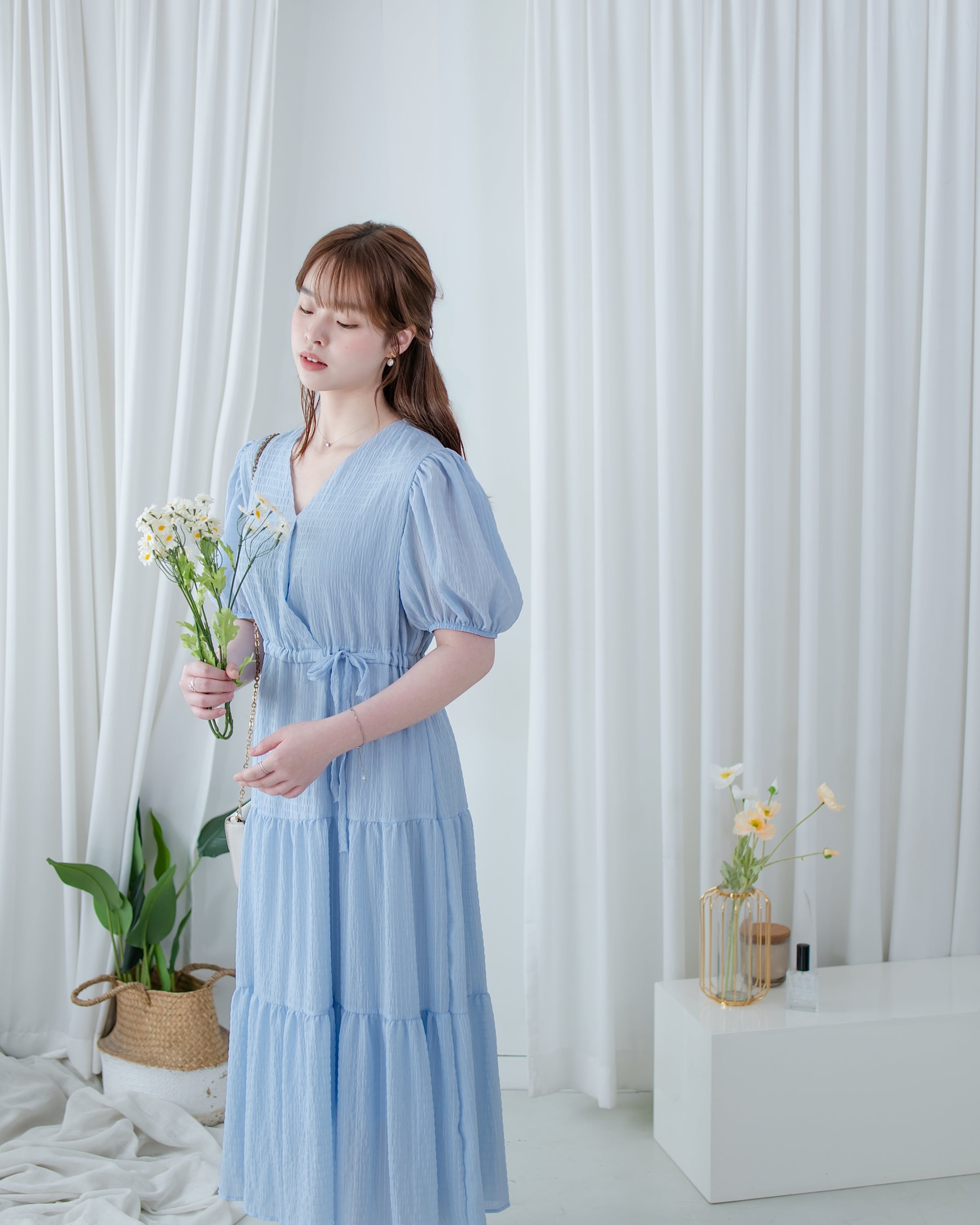 [ 限時重開訂購🕣 ] Secret Check Dress 質感暗格疊領側修腰連身裙 / DS1103