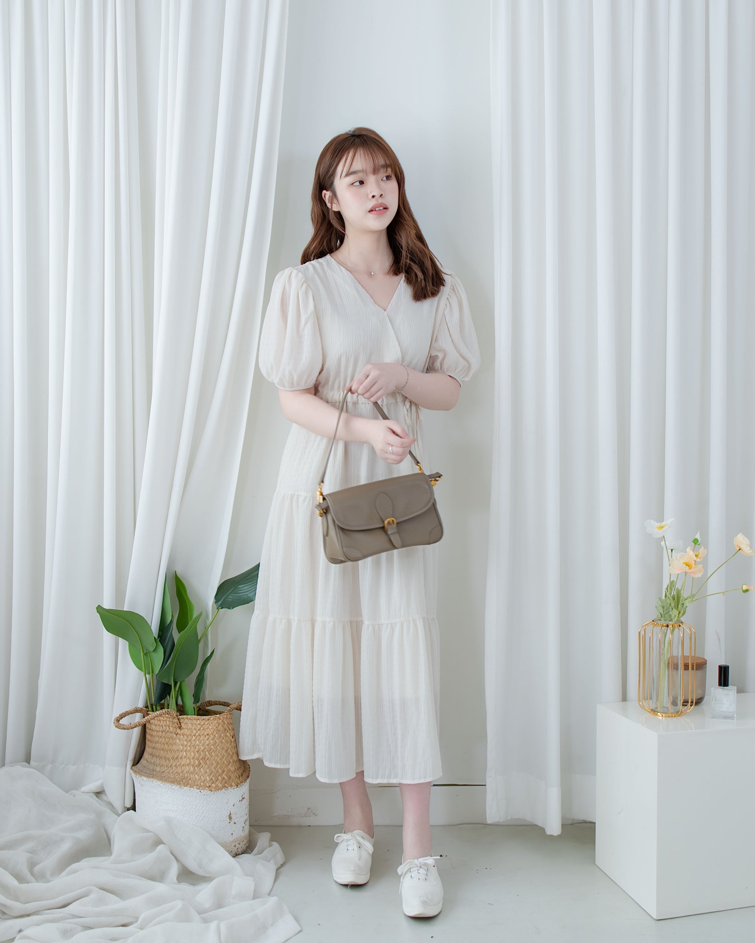 [ 限時重開訂購🕣 ] Secret Check Dress 質感暗格疊領側修腰連身裙 / DS1103