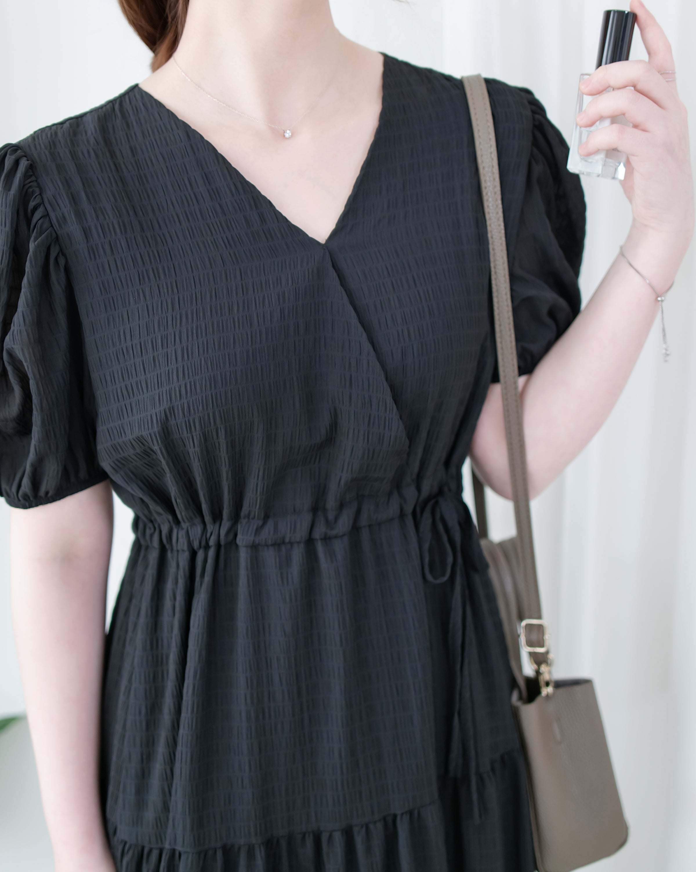 [ 限時重開訂購🕣 ] Secret Check Dress 質感暗格疊領側修腰連身裙 / DS1103
