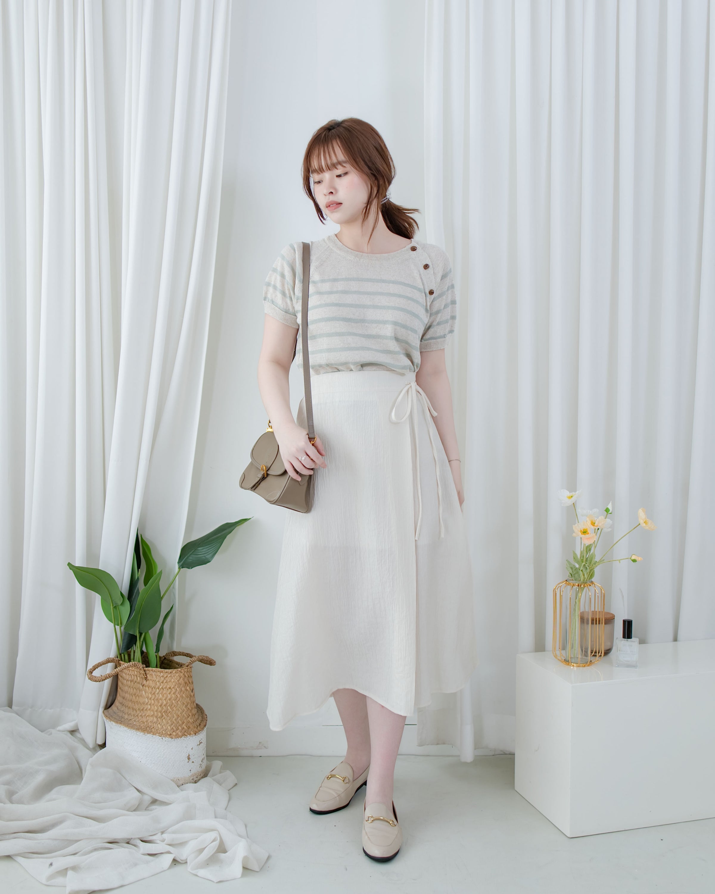 Ribbon Knot Pleated Skirt 側蝴蝶結顯瘦褶疊流線質感傘裙/ SK8939