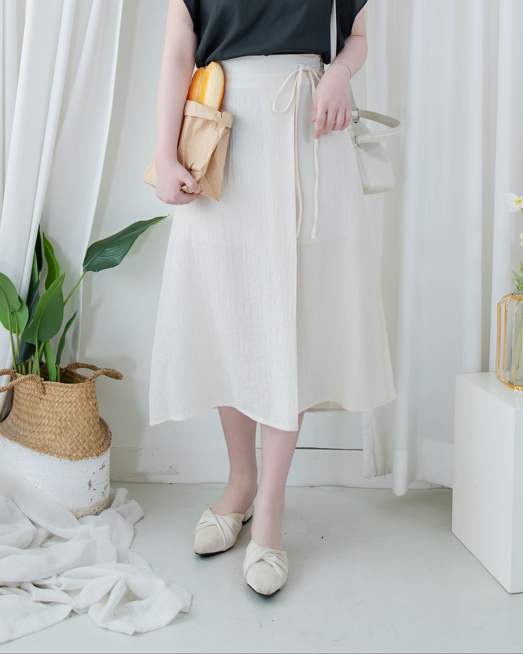 Ribbon Knot Pleated Skirt 側蝴蝶結顯瘦褶疊流線質感傘裙/ SK8939
