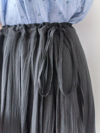 Ribbon Flowing Dress 微光澤輕盈飄逸絲帶裙/ SK8897 (black/white sold out)