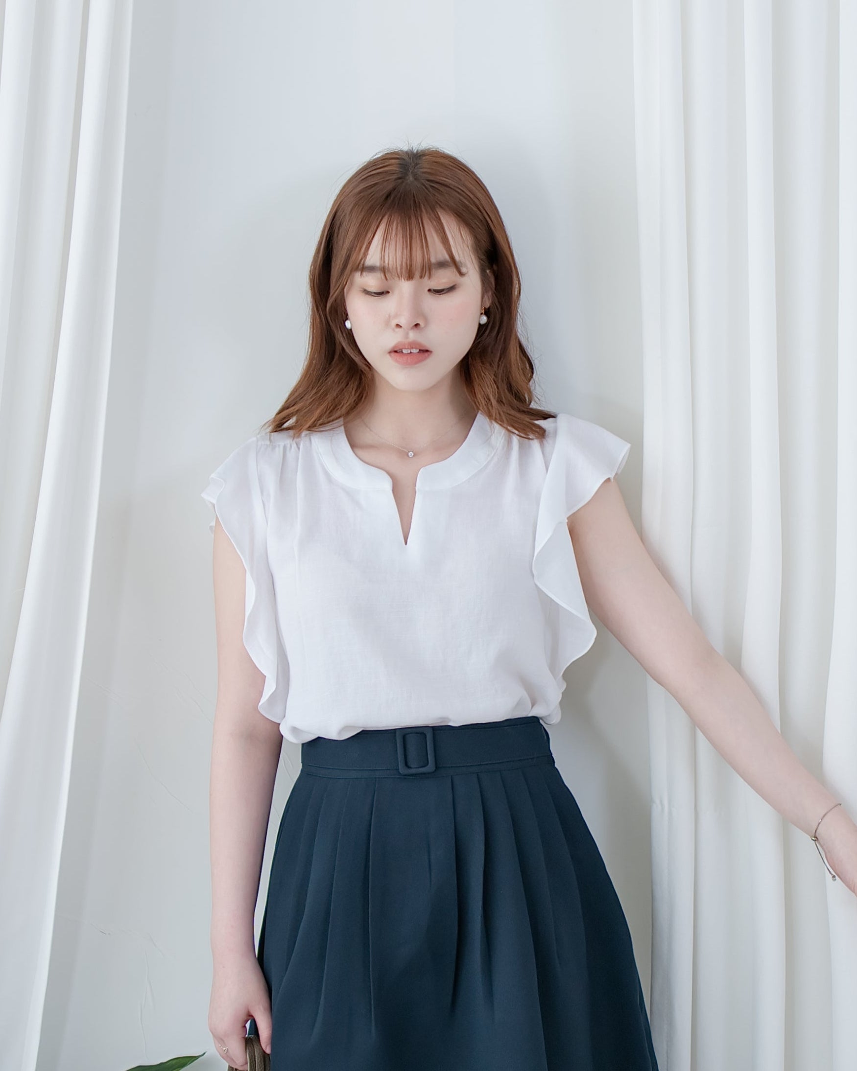 （夾位裡布設計) Ruffle Sleeve Blouse  荷葉手袖修飾手臂質感上衣/ TP9221