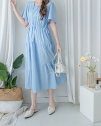 【現貨限量回歸 Black 】 Square Collar Back-Tie Dress 質感壓紋方領層次綁帶連身裙/ DS1112