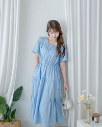 【現貨限量回歸 Black 】 Square Collar Back-Tie Dress 質感壓紋方領層次綁帶連身裙/ DS1112
