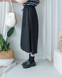 Ribbon Knot Pleated Skirt 側蝴蝶結顯瘦褶疊流線質感傘裙/ SK8939