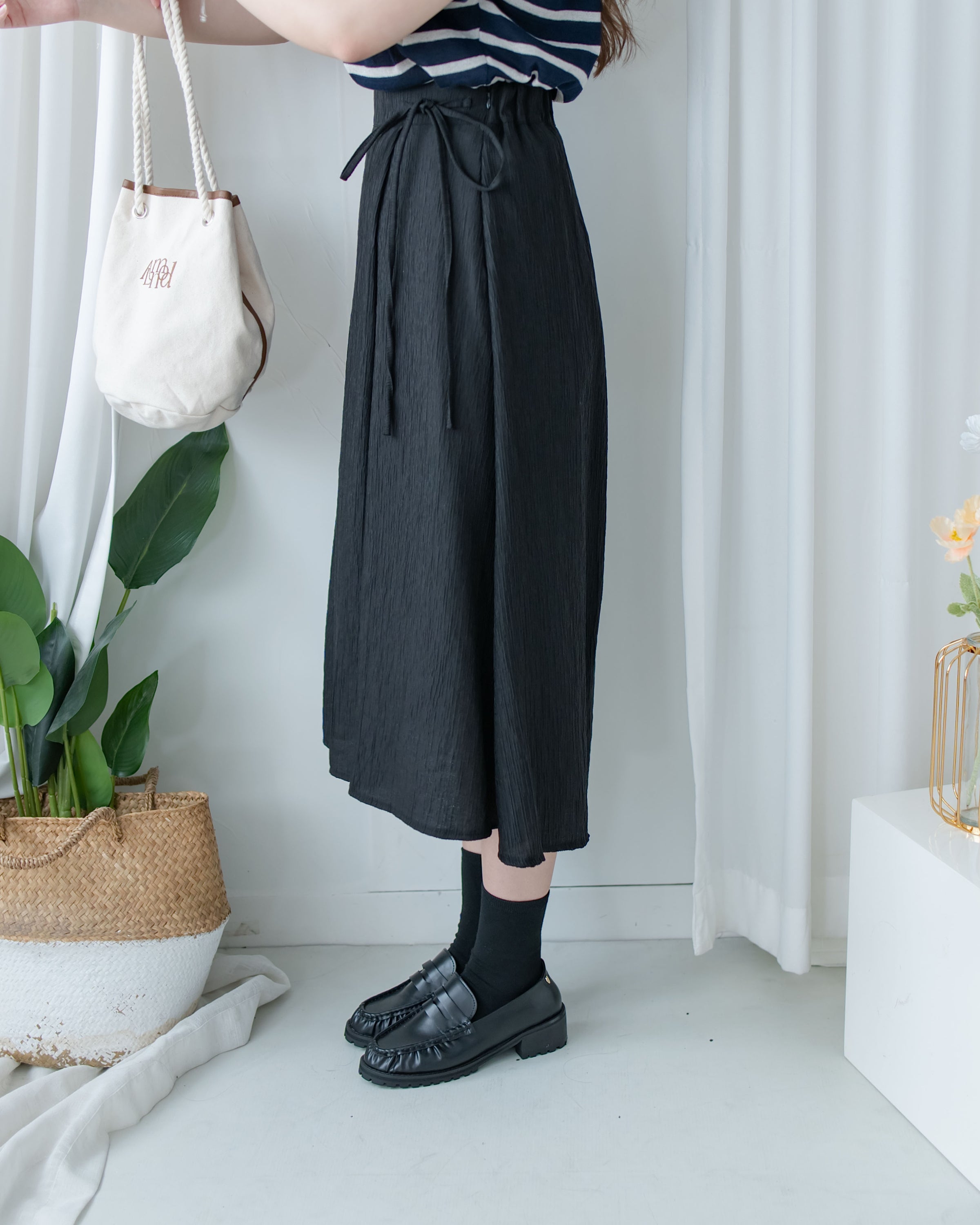 Ribbon Knot Pleated Skirt 側蝴蝶結顯瘦褶疊流線質感傘裙/ SK8939