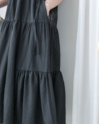 【現貨限量回歸 Black 】 Square Collar Back-Tie Dress 質感壓紋方領層次綁帶連身裙/ DS1112