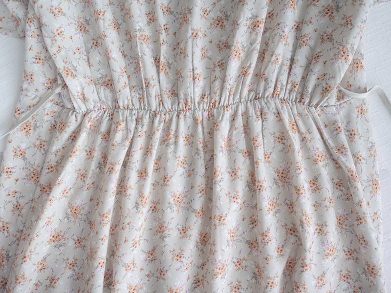 bouquet Dress 裝飾線幾何領口後橡筋印花連身裙/ DS9974