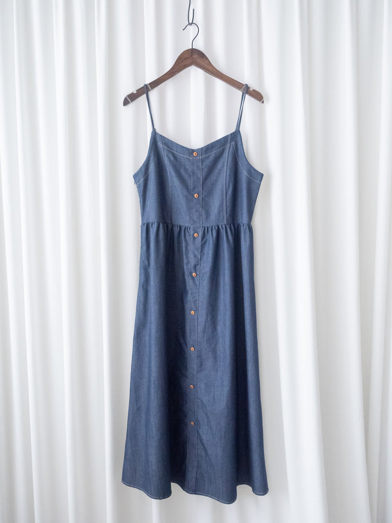 Denim vest dress 裝飾鈕扣假修腰線牛仔吊帶連身裙/ DS9982