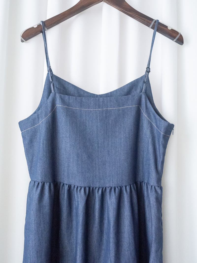 Denim vest dress 裝飾鈕扣假修腰線牛仔吊帶連身裙/ DS9982