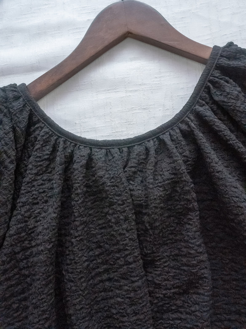 Ribbon Collar Top 百搭蝴蝶顯鎖骨大圓領上衣/ TP9181