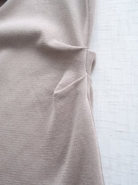 Knit Dress V領貼身腰間車褶針織連身裙/ DS9991