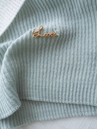 Embroidered Love Cardigan 金屬字母針織開衫或上衣/ TP9184