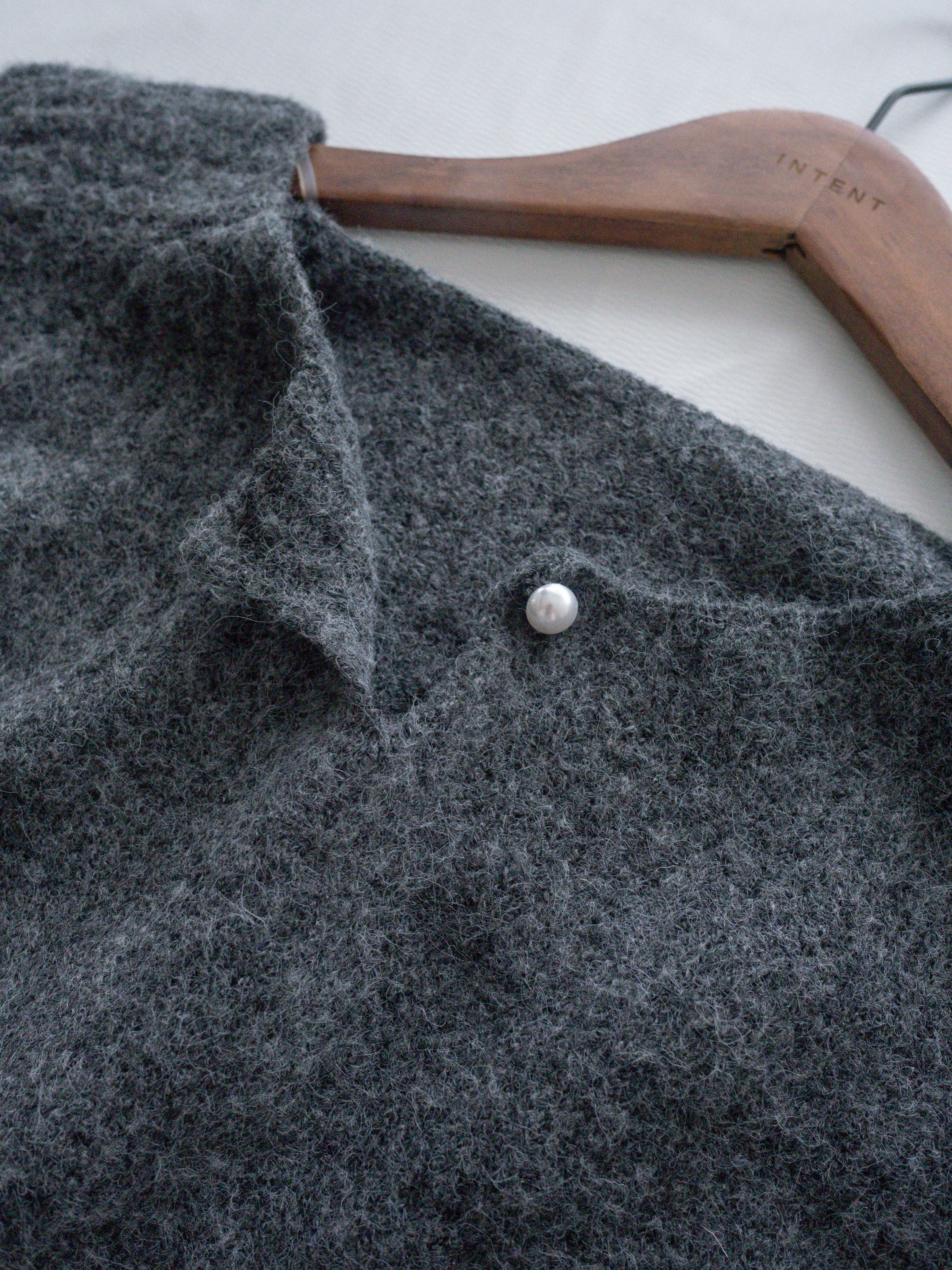 Pearl Top 珍珠領羅紋設計上衣/ KT8186