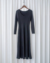 Knit Black Dress 弧形V領顯瘦彈性小黑裙/ DS1021