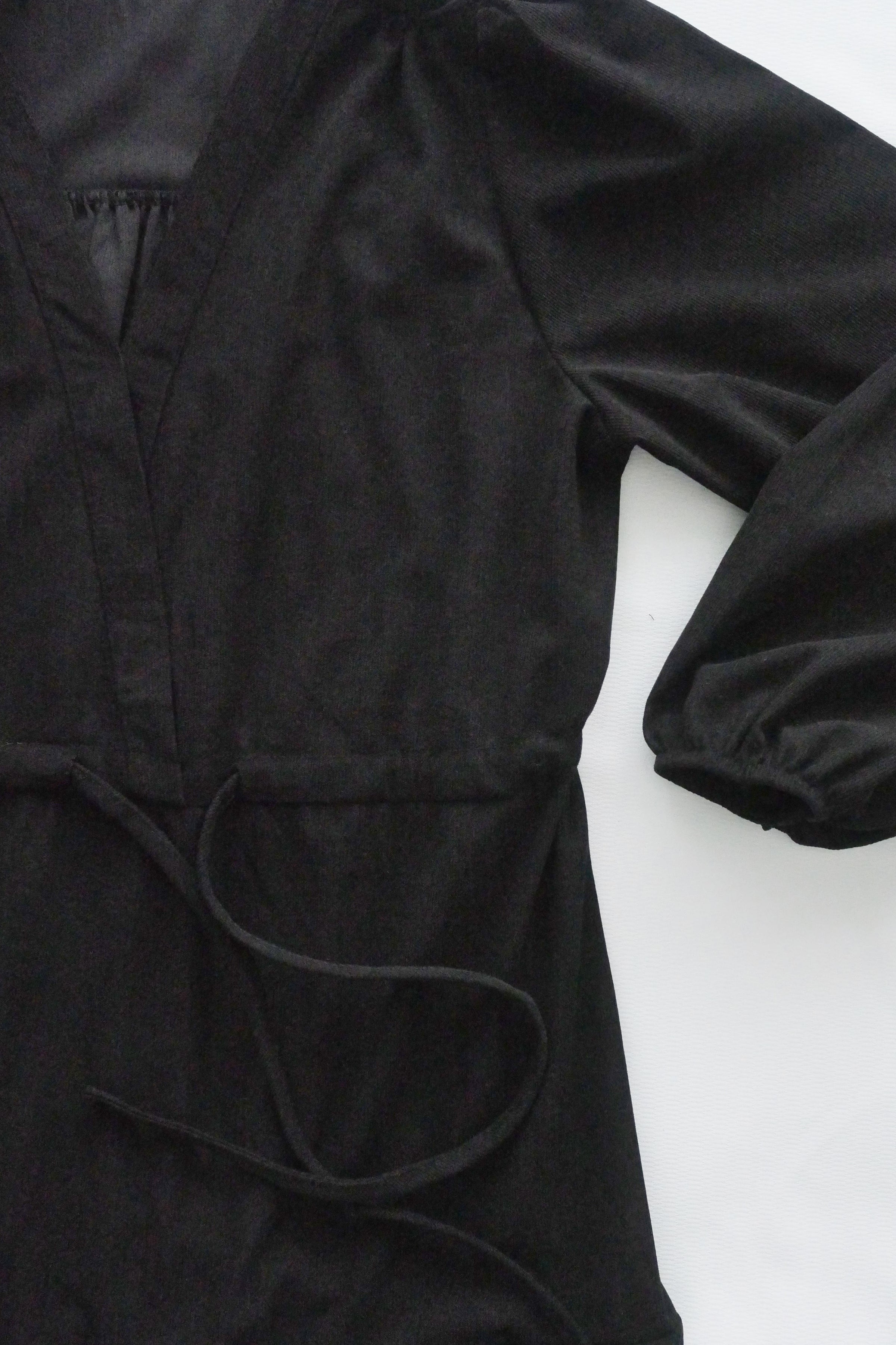 Sophie Dress 柔軟擋風燈芯絨V領連身裙/ DS1031