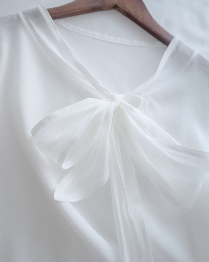 [intent label/intent製 ] Scarf Ribbon Blouse 微側蝴蝶結質感飄逸上衣/ BU9123 ...