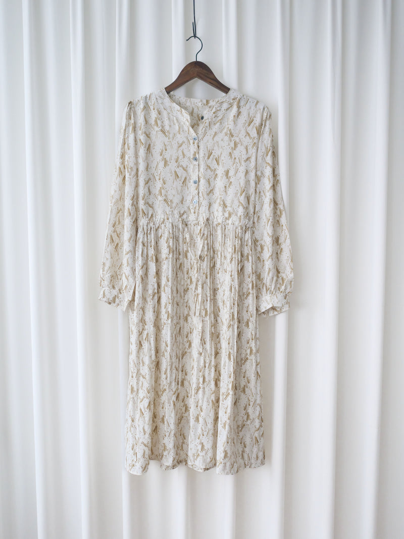 【現貨限量回歸 】Firework 花火線條幾何印花防皺百褶連身裙, Dress/ DS9429