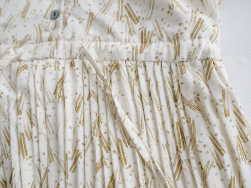 【現貨限量回歸 】Firework 花火線條幾何印花防皺百褶連身裙, Dress/ DS9429