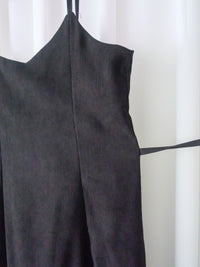 【現貨限量回歸 】Suede 微絨面拼接線條傘形背心裙, Dress/ DS9148