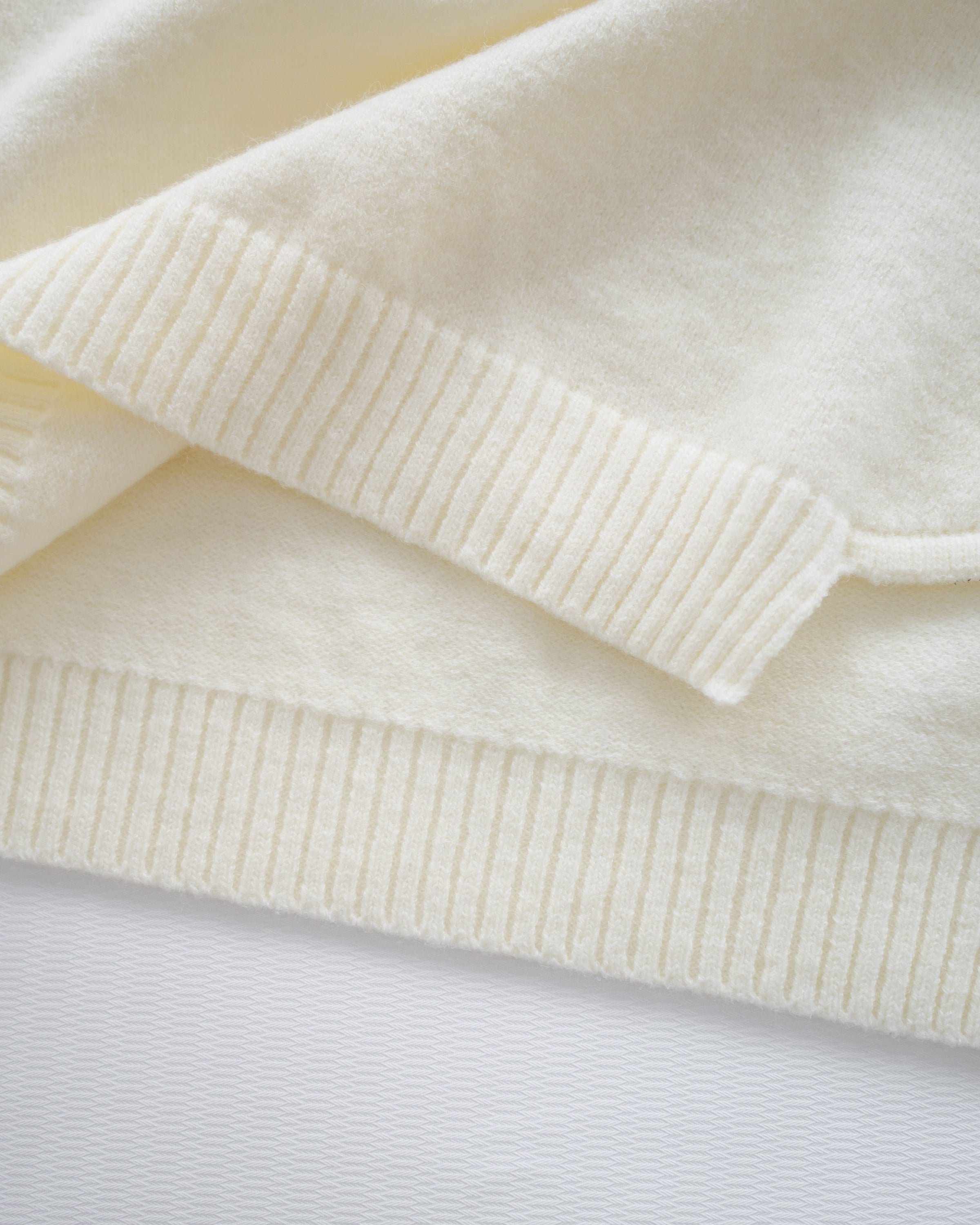 Stripe Shirt Set 不規則下擺針織背心條紋襯衫套裝/ SE9087