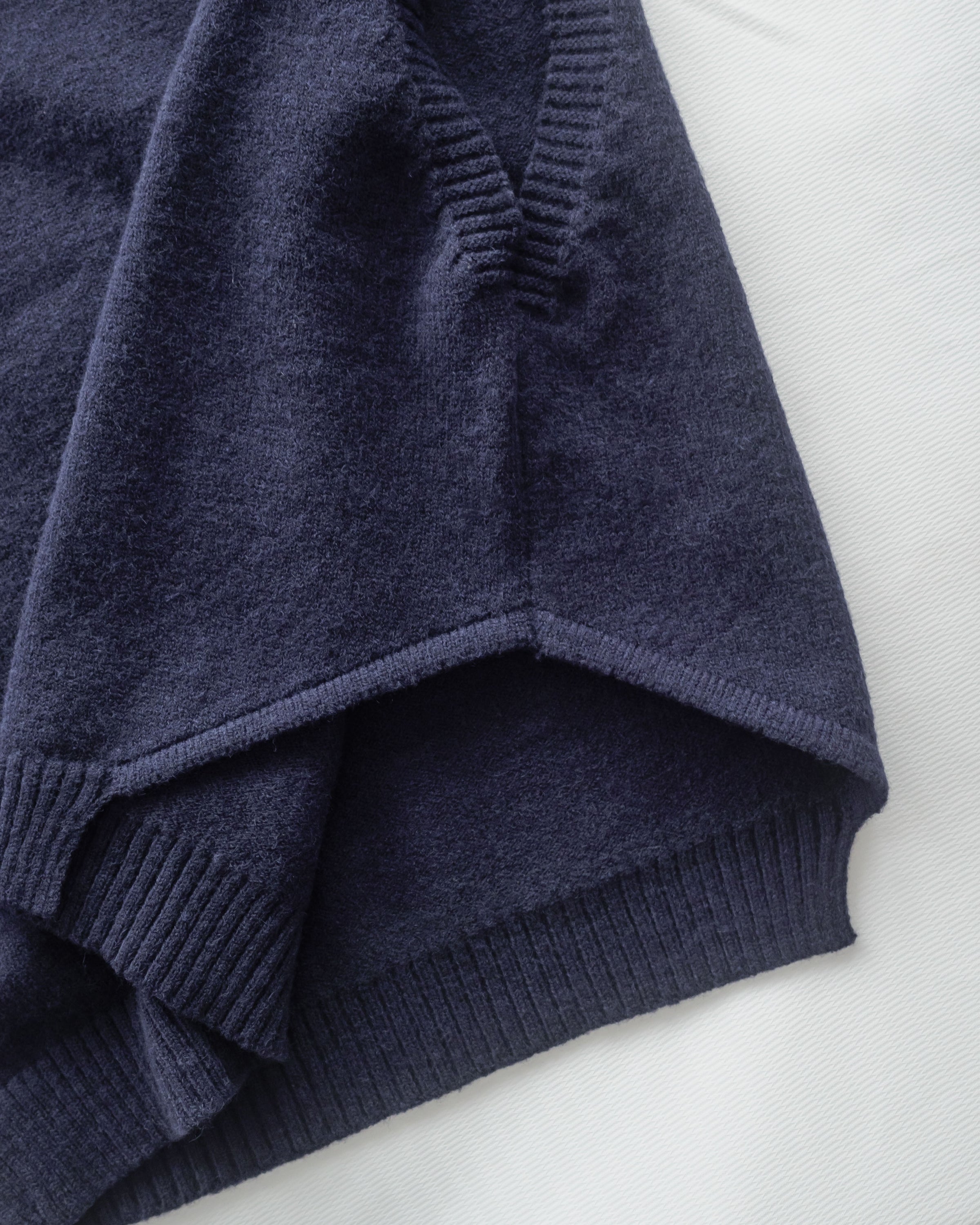 Stripe Shirt Set 不規則下擺針織背心條紋襯衫套裝/ SE9087