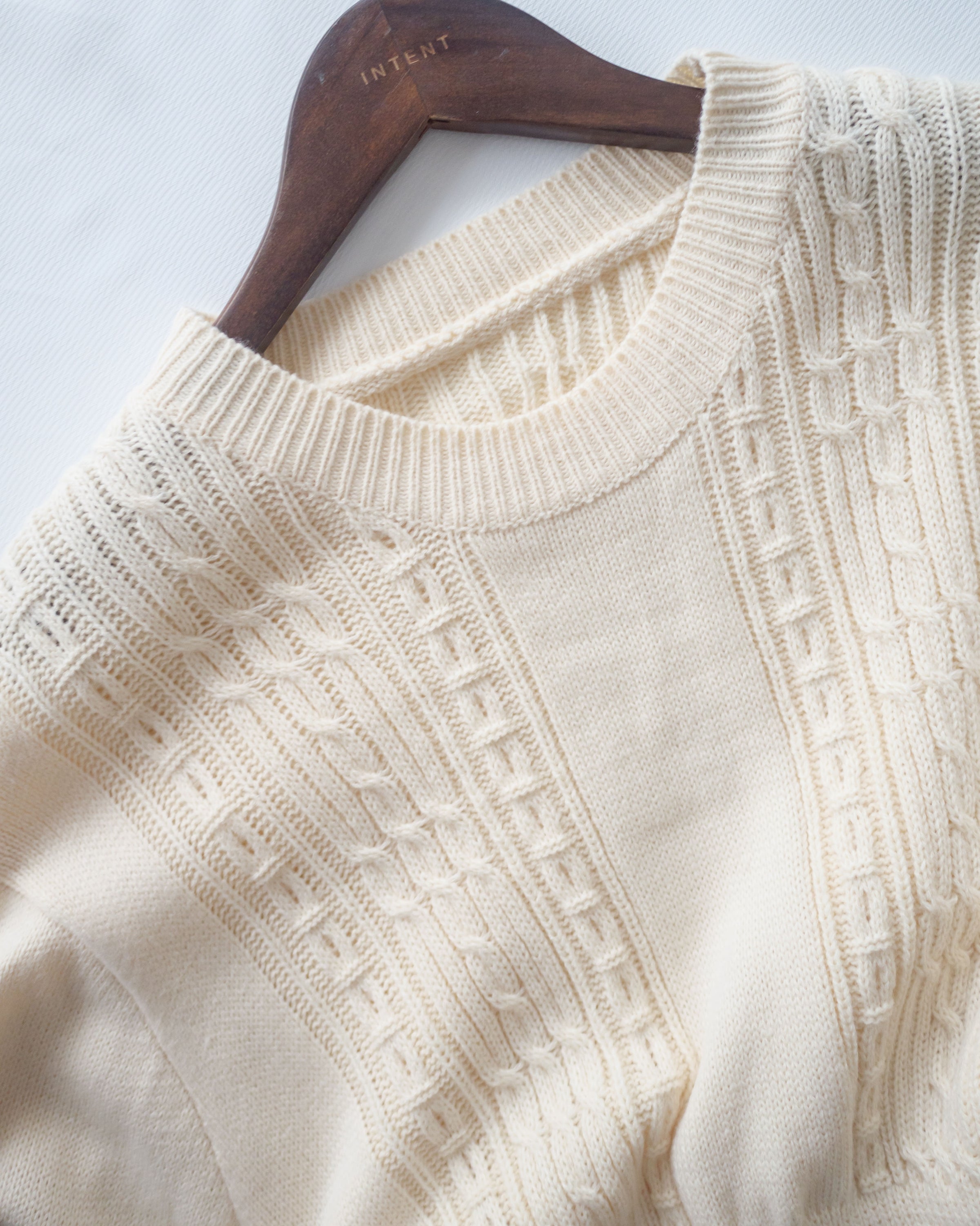 Knitted fishtail Dress 層次織紋舒適收腰傘形魚尾連身裙/ DS1047