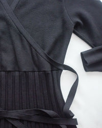 Wrap Dress 疊V領立體線條針織裙擺彈性連身裙/ DS1049