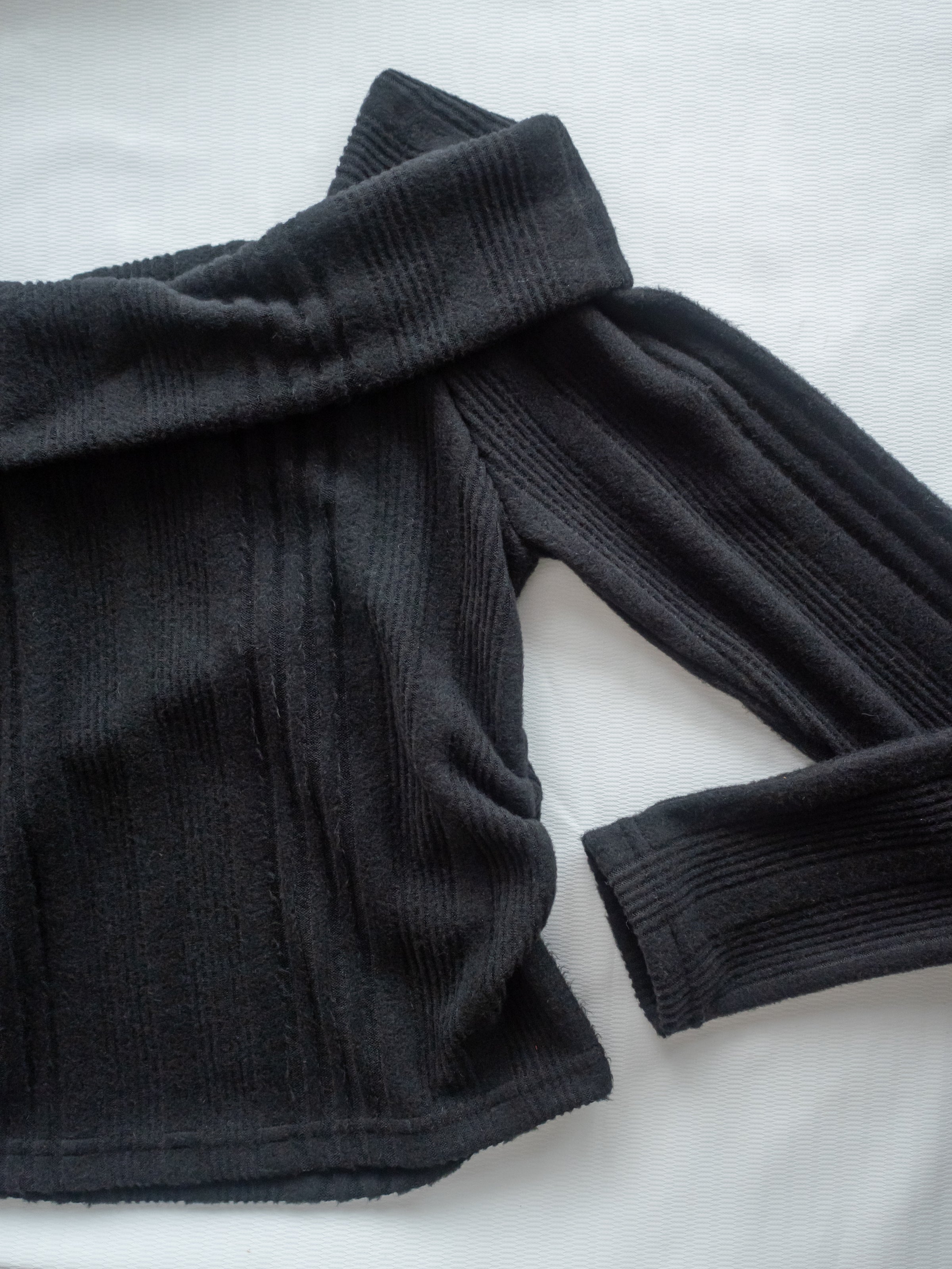 Off Collar Top 領口設計側車褶上衣/ TP9202